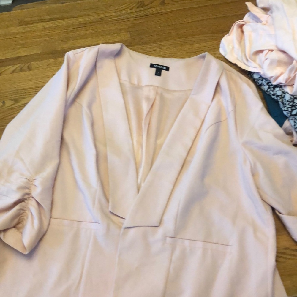 Lightweight jacket